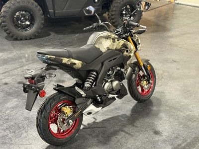 2026 Kawasaki Z125 PRO Cypher Camo Beige — interior view