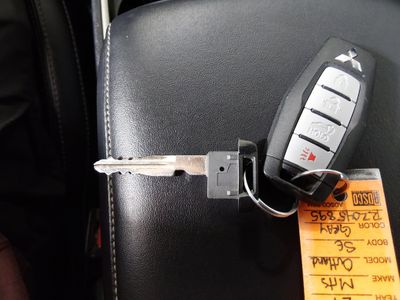 2024 Mitsubishi Outlander - Photo 15