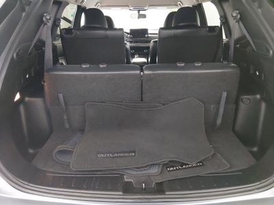 2024 Mitsubishi Outlander - Photo 11