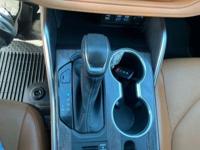 2022 Toyota Highlander — photo 12 view