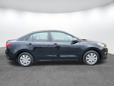2023 Kia Rio - Photo 2