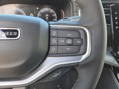 2026 Jeep Grand Wagoneer — photo 19 view