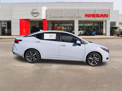 2025 Nissan Versa - Photo 2
