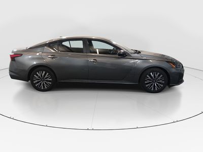 2024 Nissan Altima - Photo 8