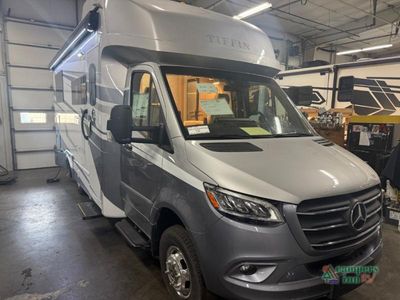 2026 Tiffin Motorhomes Wayfarer in SILVER SAND — front three-quarter view