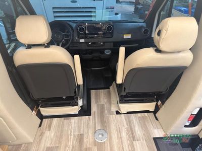 2026 Tiffin Motorhomes Wayfarer — photo 17 view