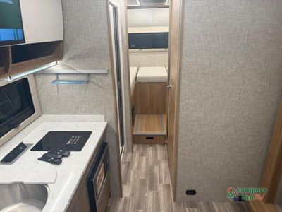 2026 Tiffin Motorhomes Wayfarer — photo 38 view