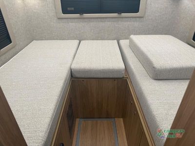 2026 Tiffin Motorhomes Wayfarer — photo 24 view