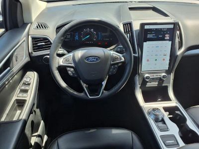 2024 Ford Edge — rear three-quarter view