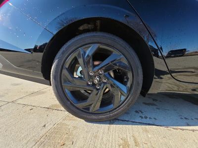 2026 Hyundai Elantra — photo 16 view