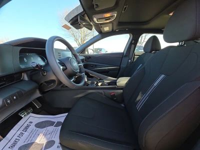 2026 Hyundai Elantra — photo 9 view