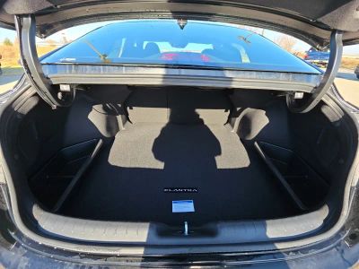 2026 Hyundai Elantra — photo 17 view