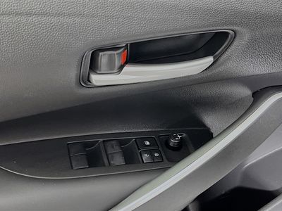2025 Toyota Corolla Hybrid - Photo 14