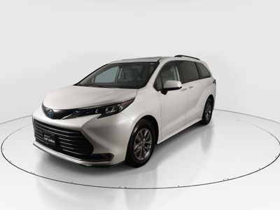 2024 Toyota Sienna - Photo 3