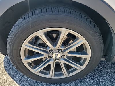 2016 Ford Explorer - Photo 3