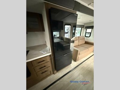 2026 Forest River RV WILCAT - Photo 13