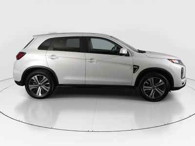 2025 Mitsubishi Outlander Sport — photo 8 view