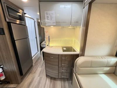 2026 Thor Motor Coach DELANO - Photo 8