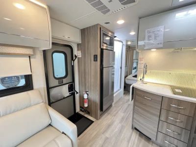 2026 Thor Motor Coach DELANO - Photo 13