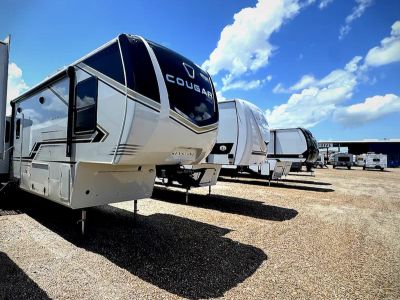 2027 Keystone Cougar — front three-quarter view