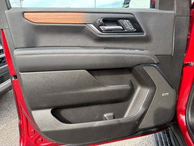 2025 GMC Yukon - Photo 29