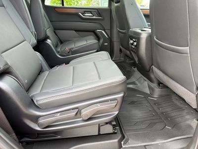 2025 GMC Yukon - Photo 36