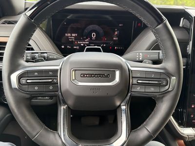2025 GMC Yukon - Photo 21