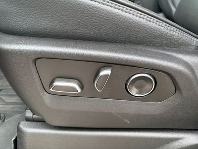 2025 GMC Yukon - Photo 19