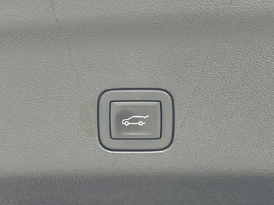 2025 GMC Yukon - Photo 34