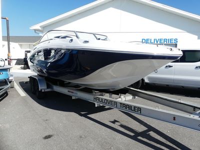 2026 Hurricane SunDeck 217 OB - Photo 2