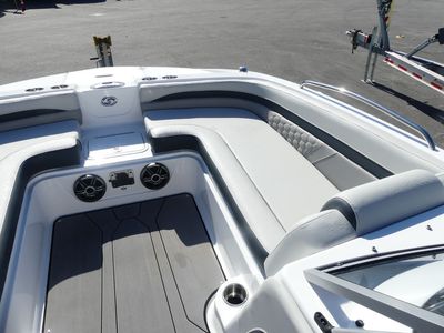 2026 Hurricane SunDeck 217 OB - Photo 12