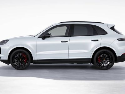 2026 Porsche Cayenne - Photo 2