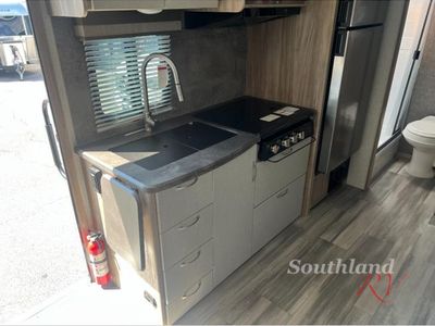 2022 Winnebago Industries Towables Micro Minnie - Photo 9