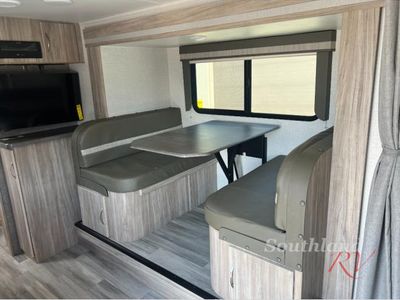 2022 Winnebago Industries Towables Micro Minnie - Photo 8