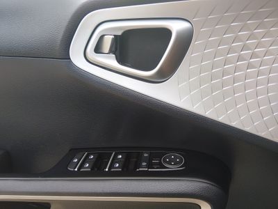 2024 Kia Soul - Photo 17
