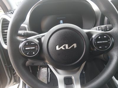 2024 Kia Soul - Photo 12