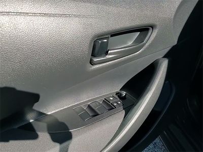 2025 Toyota Corolla - Photo 10