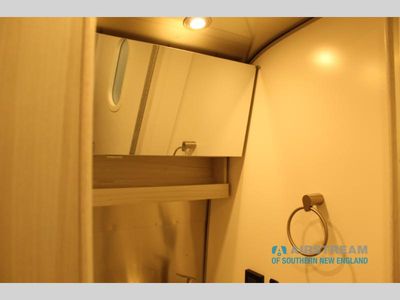 2024 Airstream International - Photo 26
