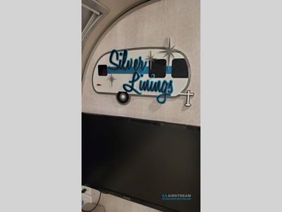 2024 Airstream International - Photo 38