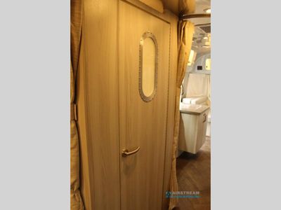 2024 Airstream International - Photo 22