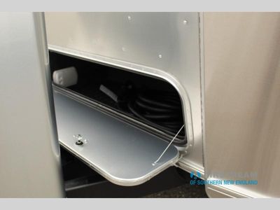 2024 Airstream International - Photo 8