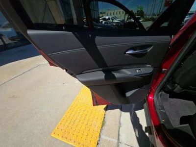 2023 Cadillac XT4 — photo 22 view