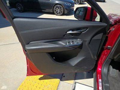 2023 Cadillac XT4 — photo 11 view