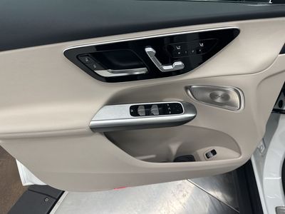 2026 Mercedes-Benz GLC — photo 11 view