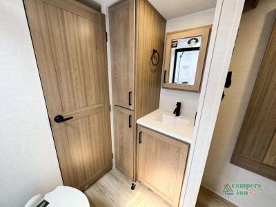 2027 Forest River RV Rockwood Ultra Lite — photo 44 view