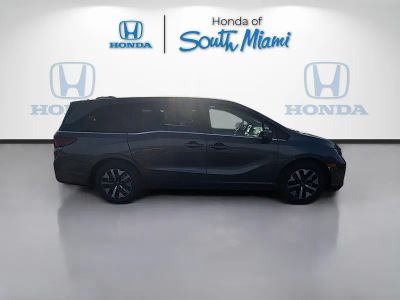 2026 Honda Odyssey — photo 8 view