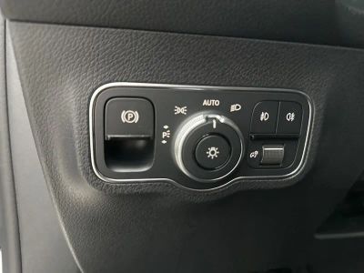 2026 Mercedes-Benz GLB — photo 18 view