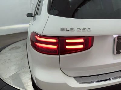 2026 Mercedes-Benz GLB — photo 59 view