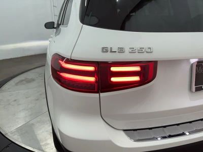 2026 Mercedes-Benz GLB — photo 28 view