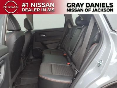 2025 Nissan Rogue - Photo 26